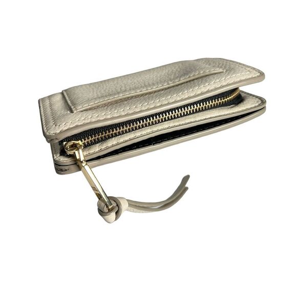 Marc Jacobs Cream Softshot Logo Top Zip Multi Wallet - Picture 9 of 13